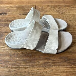 Vionic Samoa Lizard Slide Sandals Orthotic Comfort Shoes Nude Cream Size 6